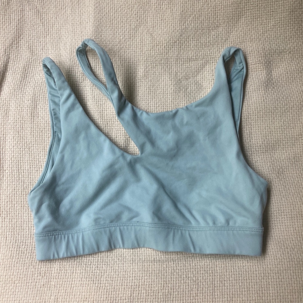 Alo Yoga cloud sports bra